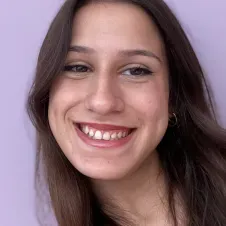 Monitora, ama ocasional, realizar atividades para crianças 