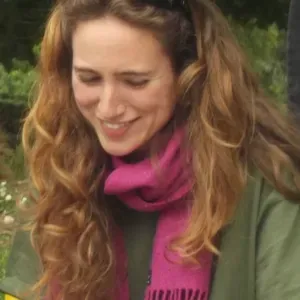Experienced Nanny & Babysitter|English, French, Italian