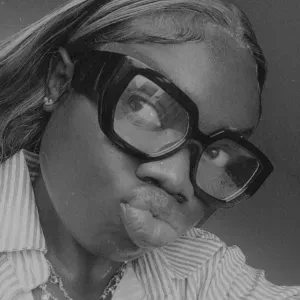 Im a licensed caregiver i studied in belguim 