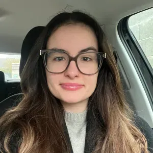 Nounou diplômée, sérieuse et bienveillante