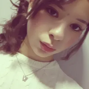 Jeune professeur particulier expérimentée