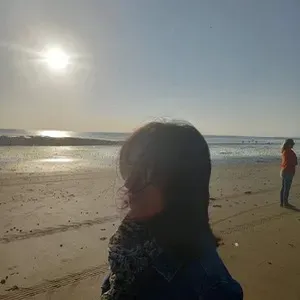 Auxiliaire parentale , nourrice au domicile des parents