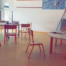 Garde d'enfant en bas-âge de dernières minutes