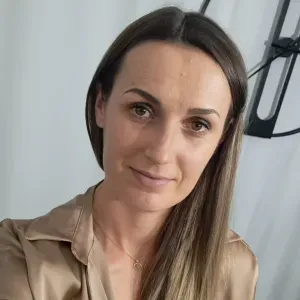 Aide à domicile, femme de ménage, repassage, 