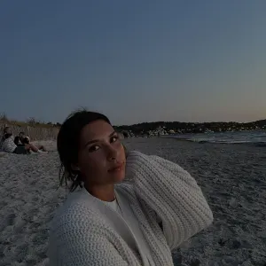 Baby-sitter sérieuse et expérimentée 