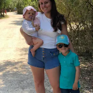 Je cherche une baby-sitter à domicile