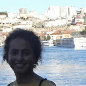 Baby-sitter expérimentée dans le Var