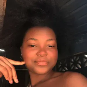 Cuidadora compassiva em Moçambique 