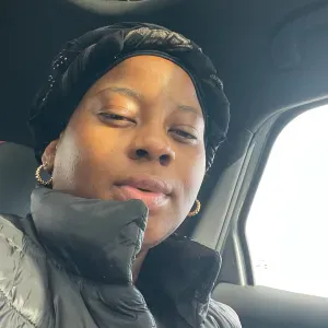 Babysitter Available , Caring & Responsible