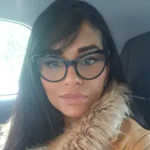 Addetta alle pulizie casa.uficci,studi medici ect.