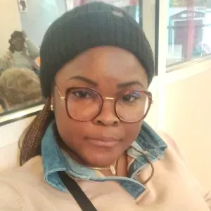 Baby-sitter/Garde d'enfants. Sérieuse et expérimentée.