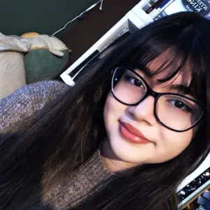 Oberstufenschülerin sucht einen Nachhilfe Job!