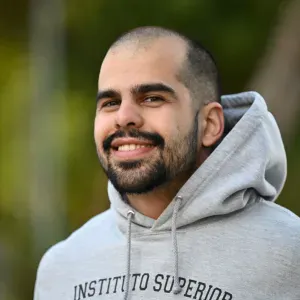 Gato procura cat sitter 3-7 Agosto