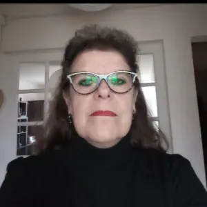 Nounou expérimentée sur Saint Malo - disponible de suite