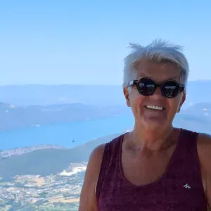 Dame de compagnie pour personnes âgées 