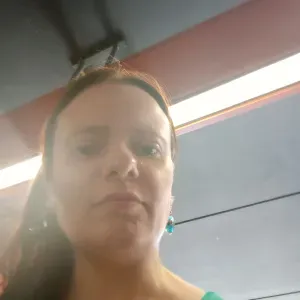 Addetta alle pulizie Roma con grande cura e precisione 