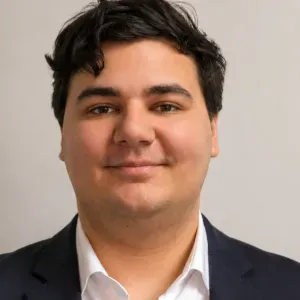 Coucou, Moi c'est Jonathan, Éducateur Jeunes Enfants diplômé