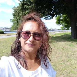 Pet _ sitter a Paris ( chat ou  autre)