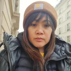 Experienced babysitter in paris