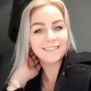 Aide à domicile pour vos aînés à Paris : un accompagnement