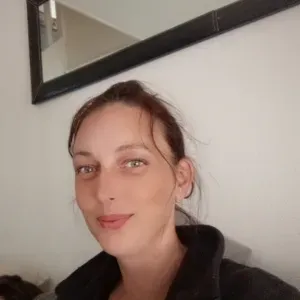 Aide à domicile expérimentée et véhiculée 