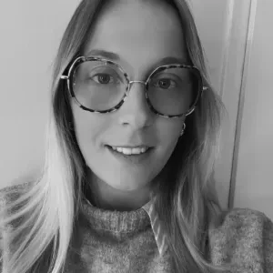 Allison Thomas Aide ménagère. 