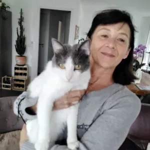 Mamie patiente et dynamique expérimentée