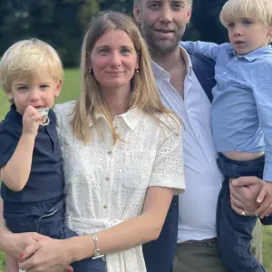 Cherche nounou expérimenté + ménage 2 enfants