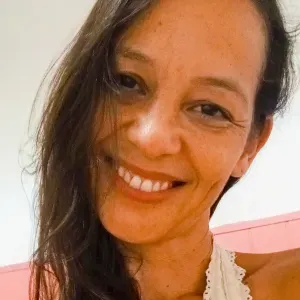 Cuidadora con experiencia en Salobreña