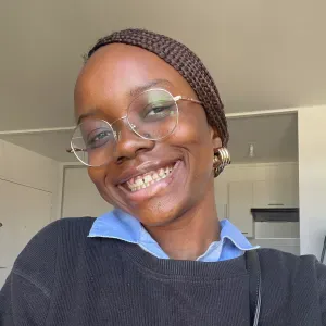 Marre de chercher ? Baby-sitter sérieuse et disponible 