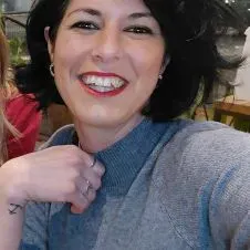 Offro servizio di babysitter e ritiro da scuola