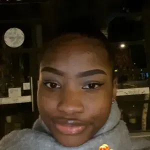 Prête à m'occuper de votre animale