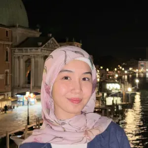 Enthusiastic babysitter looking for a job!