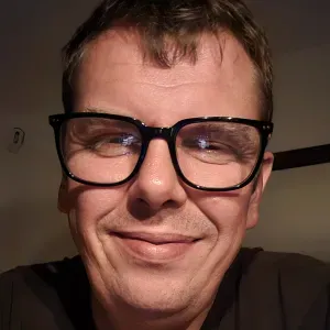 Baby sitter de nuit à temps partiel