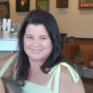 Cuidadora de Idoso, com muita alegria