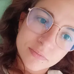 Baby-sitter à l'écoute et aimable 