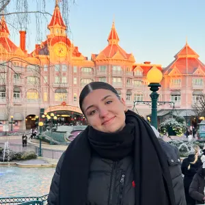 baby-sitter sérieuse et responsable disponible !