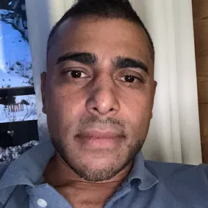 Je recherche une baby sitter