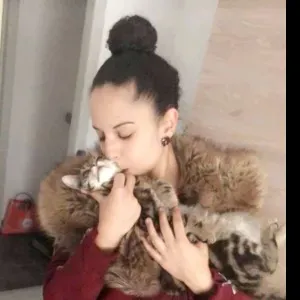 baby-sitter surnommé Tatie aventure