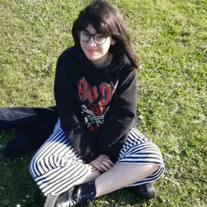 Busco trabajo de niñera o canguro