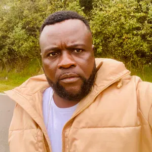 Je propose le service : Aide ménager, aux PMR de et âgées 