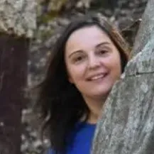 Faço limpezas casas particulares/ passo a ferro 