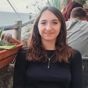 Baby sitter , soutien scolaire, garde d'animaux 