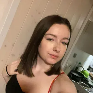 Baby sitter étudiante en école d'infirmière 