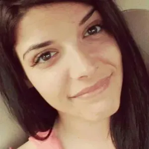 Bonjour à tous :) baby sitter 