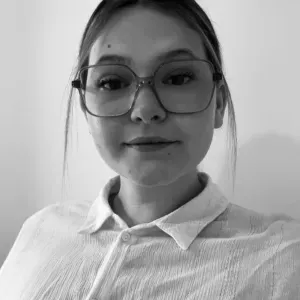 Baby-sitter étudiante experimenté à la recherche d'un emploi