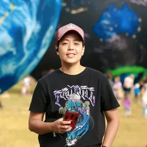 Responsible,punctual house keeper and honest