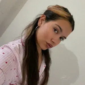 Hi, I'm Ruzena, 16, year old Babysitter in Crewe