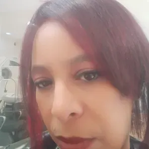 Employée de maison et grand nettoyage 