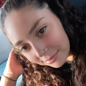 Baby-sitter expérimentée à Oullins 